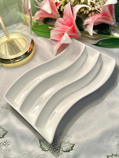 White Triple-Section Wavy Serving Dish 25cm