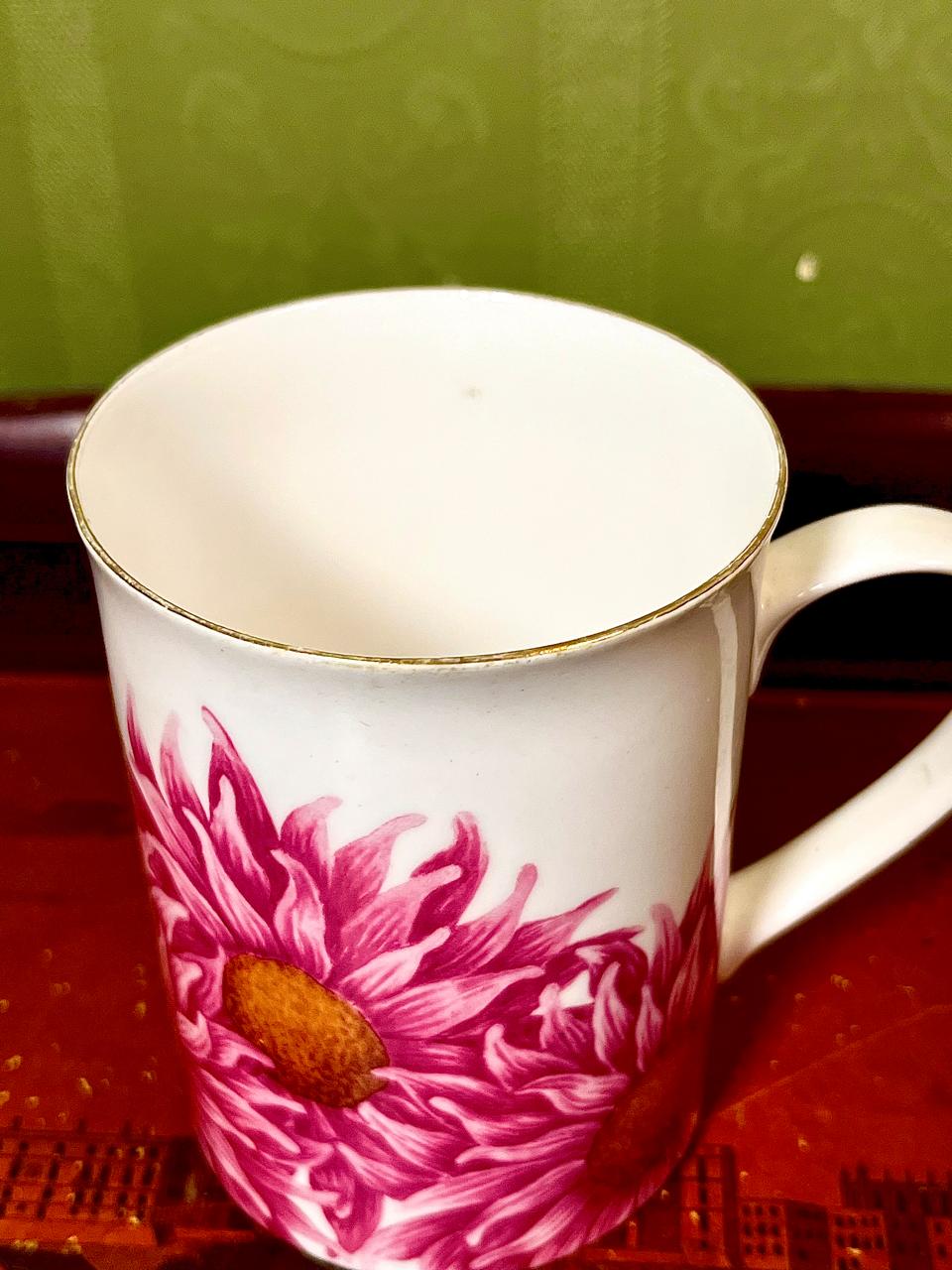 Pink Floral Fine Bone China Mug 4" – Large Chrysanthemum Design