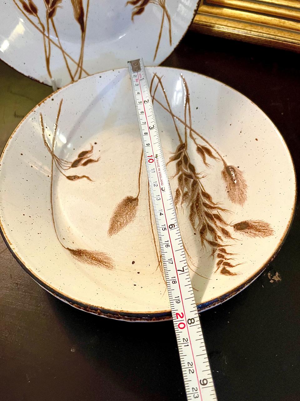 Vintage Wheat Motif Ceramic Serving Bowl 20 cm