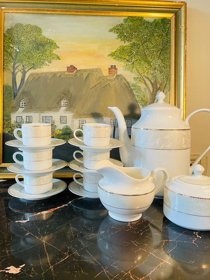 6 Persons Coffee Set, Fine Porcelain Coffee Set – 6 Cups, 6 Saucers, Coffee Pot, Sugar Pot & Creamer – World-Class Tableware