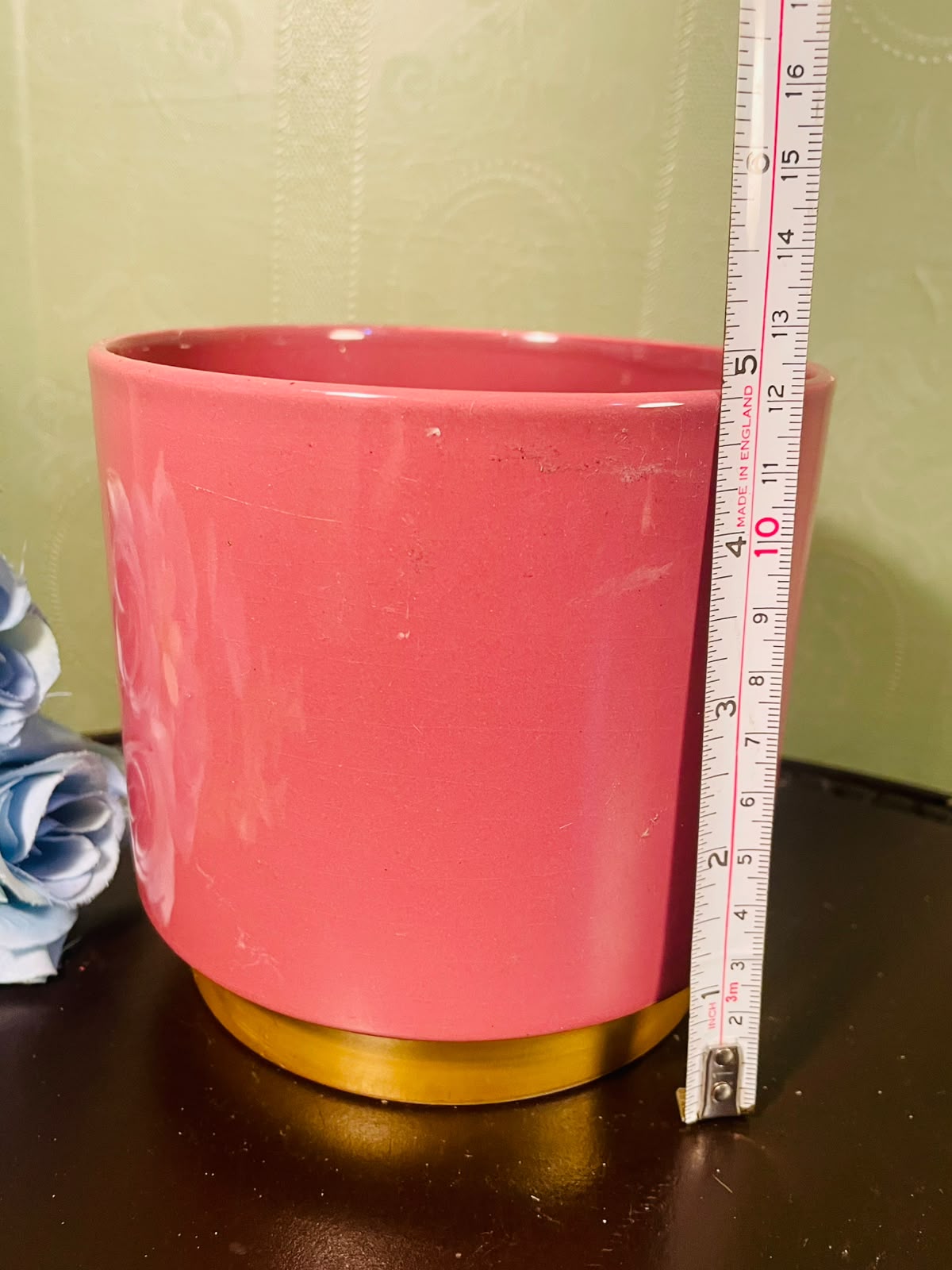 Pink Ceramic Planter Pot with Gold Base – 5 Inch