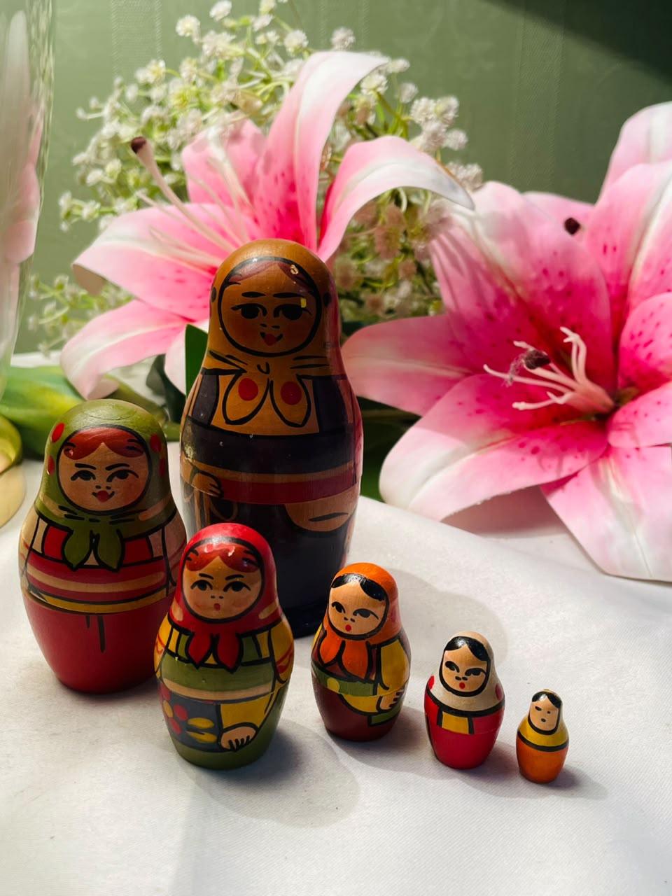 Set of 6 Hand-Painted Wooden Russian Nesting Dolls Approx. 10 cm