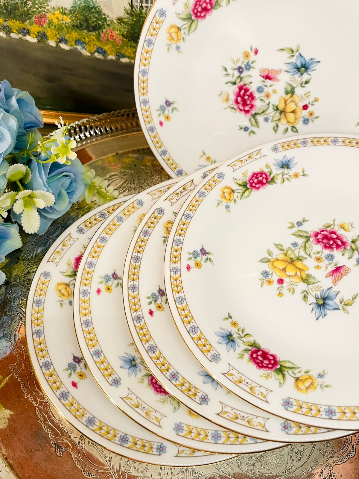 Vintage Floral Fine bone China Plate Set – 5 Pieces