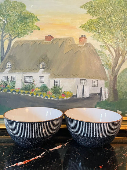 foxandivy, nerobowls, blackandwhiteceramic, modernkitchen, sunsetkitchen, luxurytableware, minimalistdecor, englandceramics, designerbowls, collectibledining, monochromestyle, contemporaryhome, elegantkitchenware