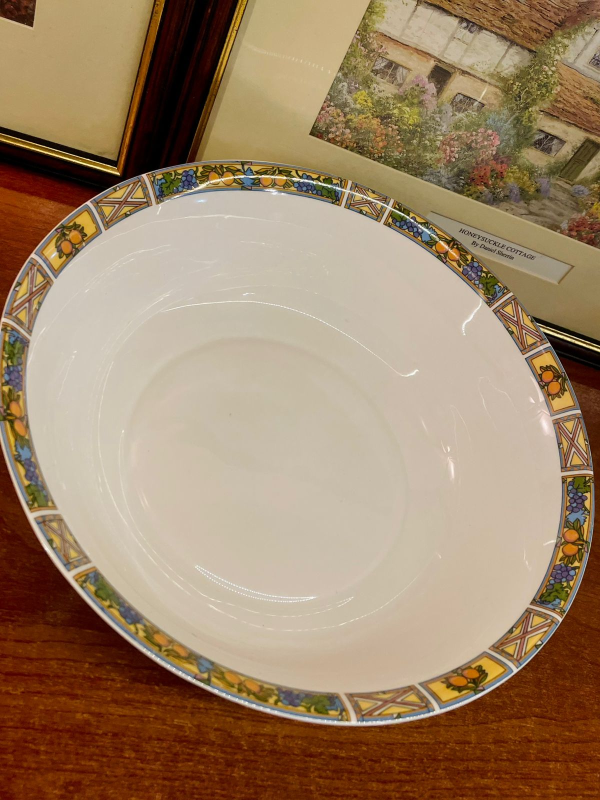 Large Bone China Serving Bowl – 27cm – Vintage Floral Border