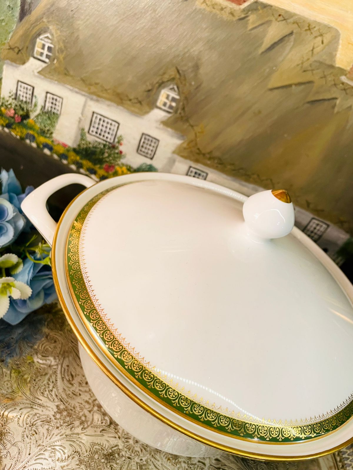 Vintage Wedgwood English Bone China Covered Soup Tureen – 8in