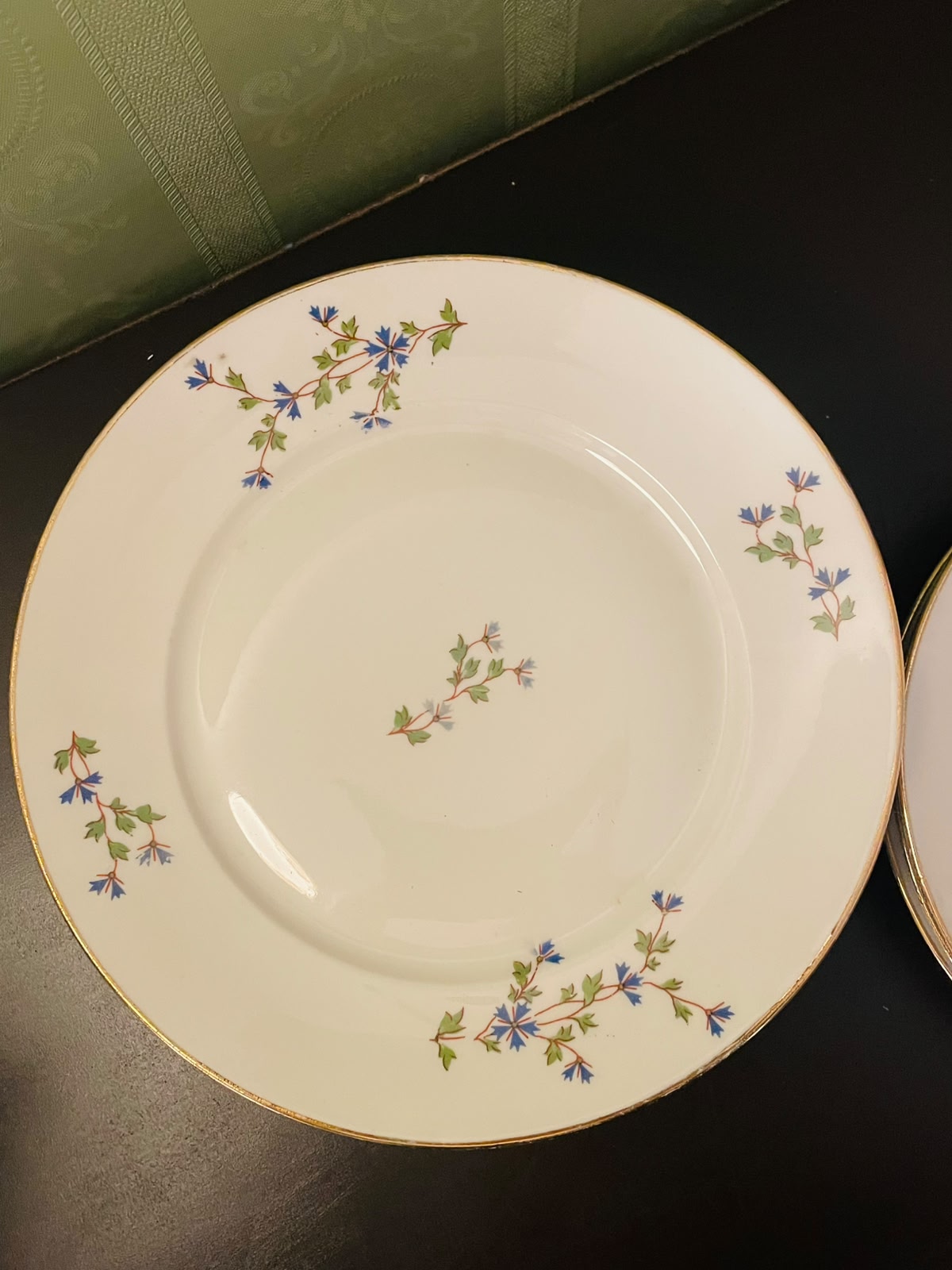 Limoges Floral Porcelain Plate Set of 8 with Gold Trim