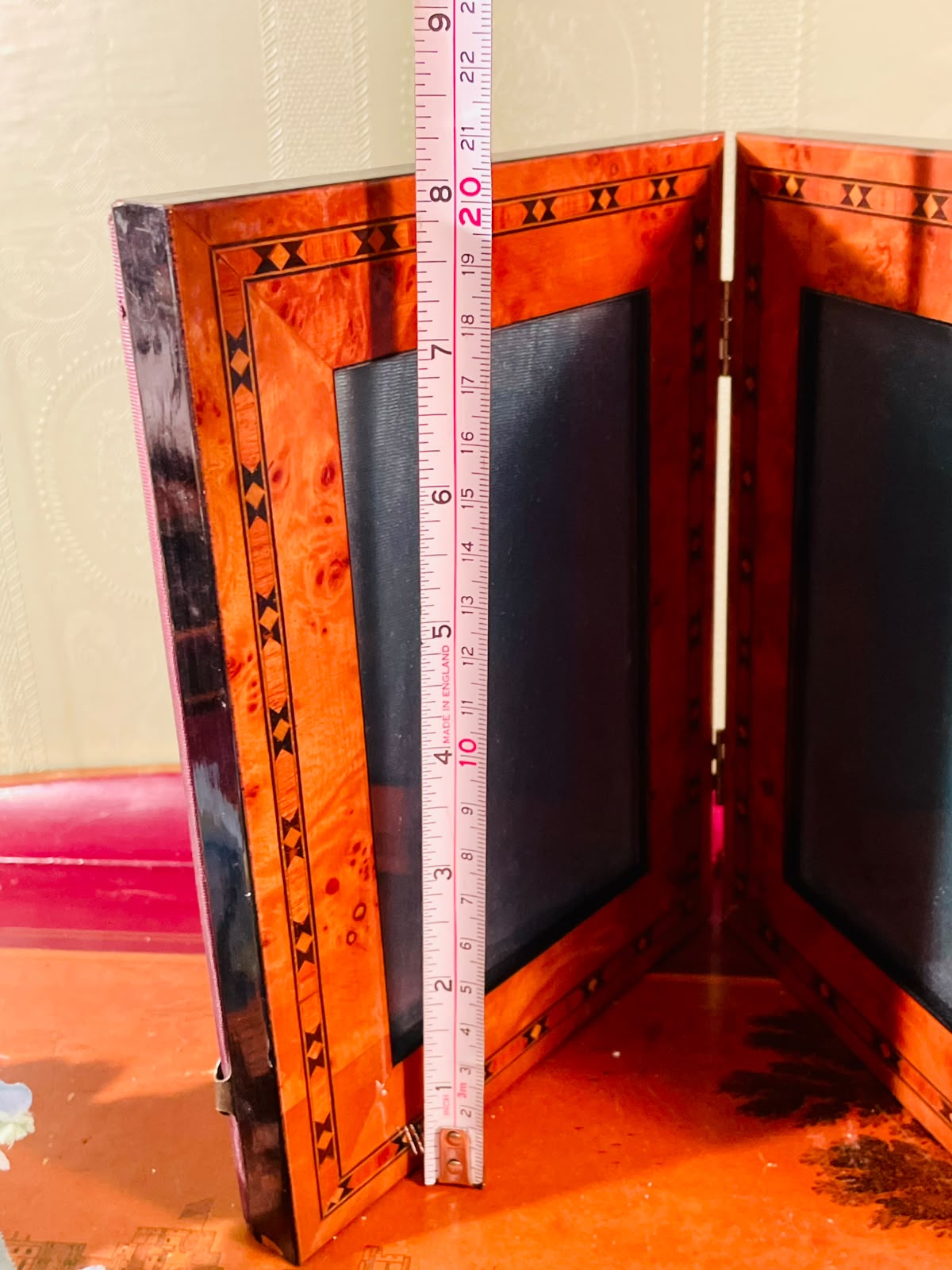 Folding Double Photo Frame – 8 Inch