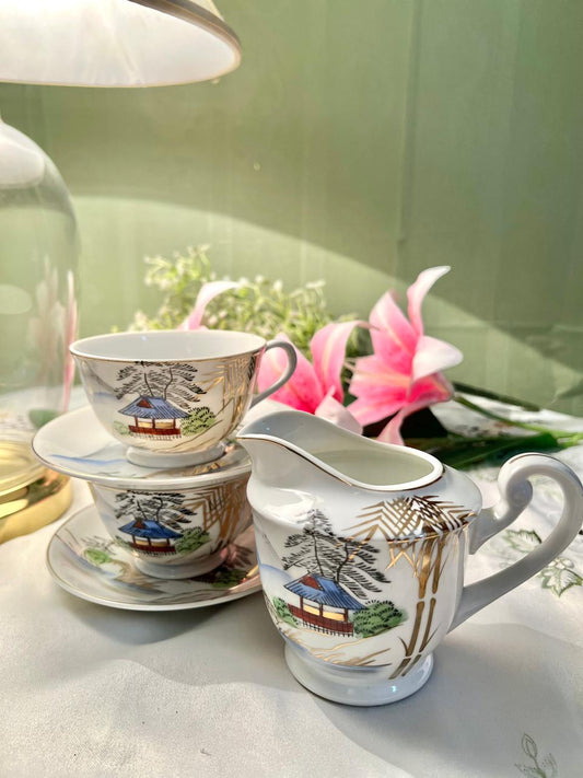 Japanese Chinoiserie Tea Set with Gold Detailing – 5 Pieces