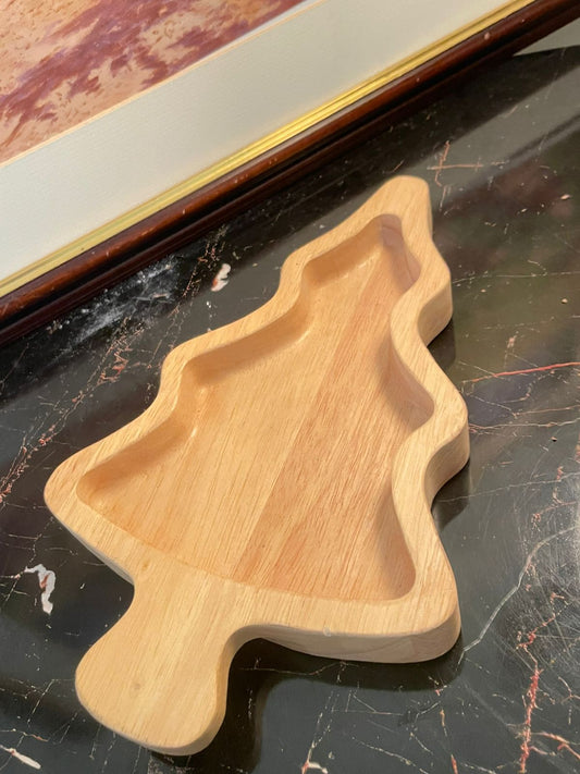 Wooden Christmas Tree Shaped Serving Tray – Natural Finish