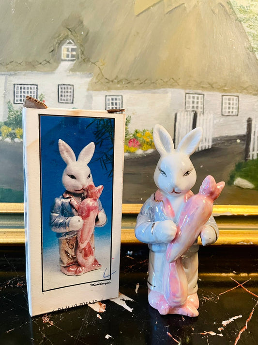 #vintagefigurine

#bunnydecor

#rabbitfigurine

#ceramicfigurine

#michelangelocollection

#collectiblerabbits

#easterdecor

#homedecor

#vintagebunny

#antiquepakistan