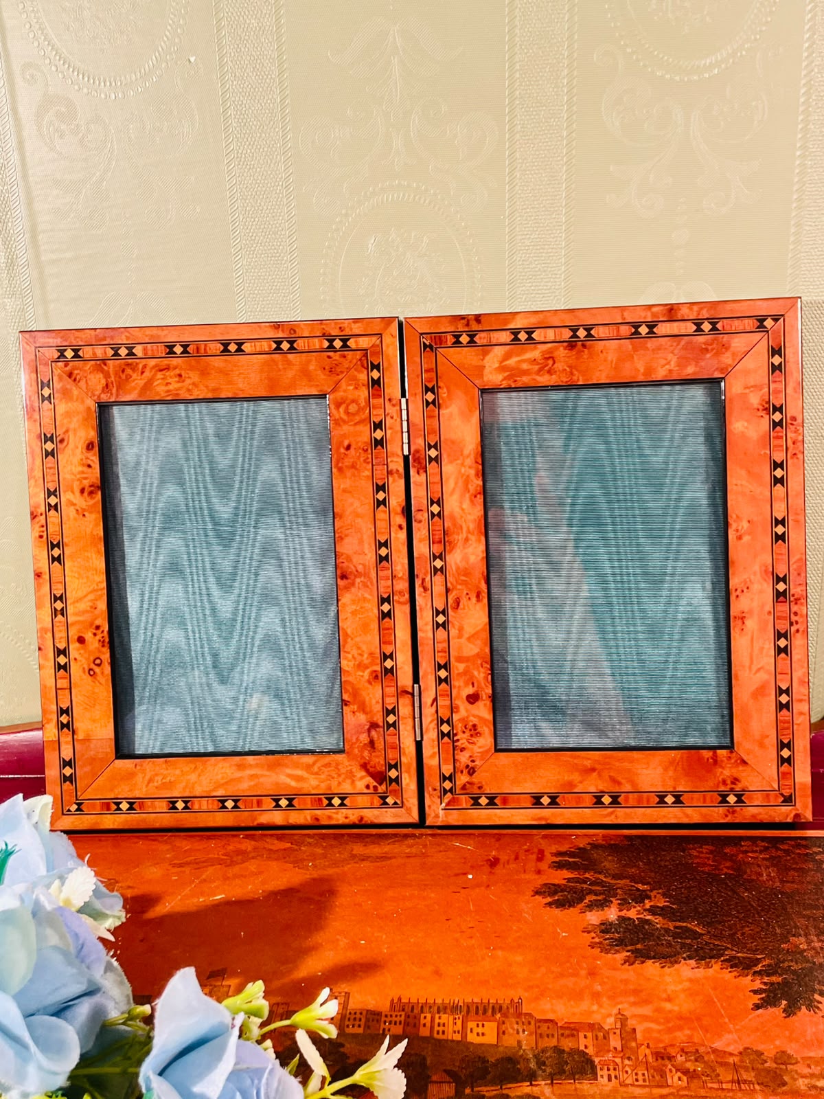 Folding Double Photo Frame – 8 Inch