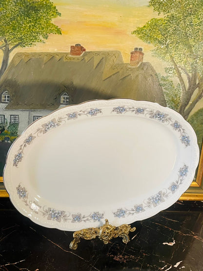 vintagecollection, hutschenreuther, bavariaporcelain, germanvintage, floralplatter, ovalservingtray, vintagekitchenfinds, sunsetkitchen, cottagecoredecor, fineporcelain, europeanserveware, vintagehomepakistan, homedecorfinds, classicvintage, timelessantiques