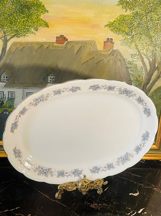 vintagecollection, hutschenreuther, bavariaporcelain, germanvintage, floralplatter, ovalservingtray, vintagekitchenfinds, sunsetkitchen, cottagecoredecor, fineporcelain, europeanserveware, vintagehomepakistan, homedecorfinds, classicvintage, timelessantiques