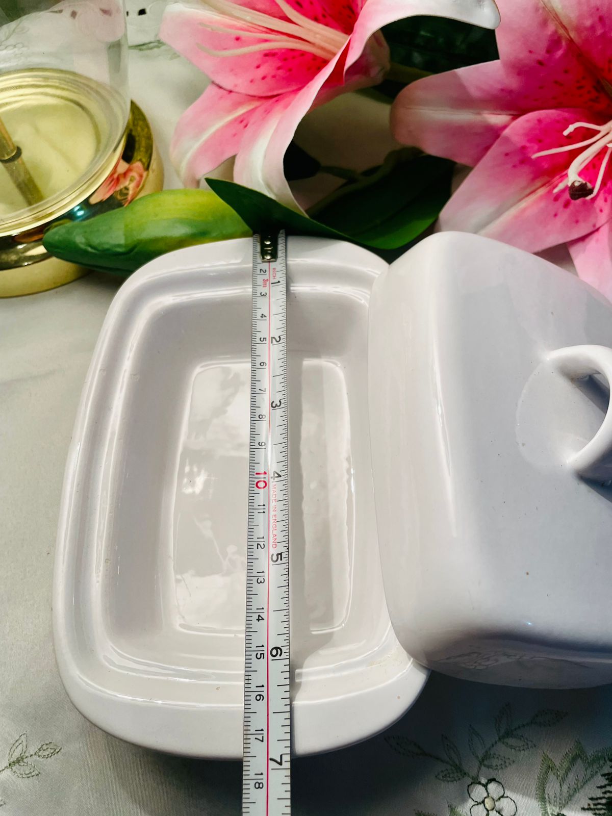 TU White Rectangular Lidded Serving Dish – 7 Inch