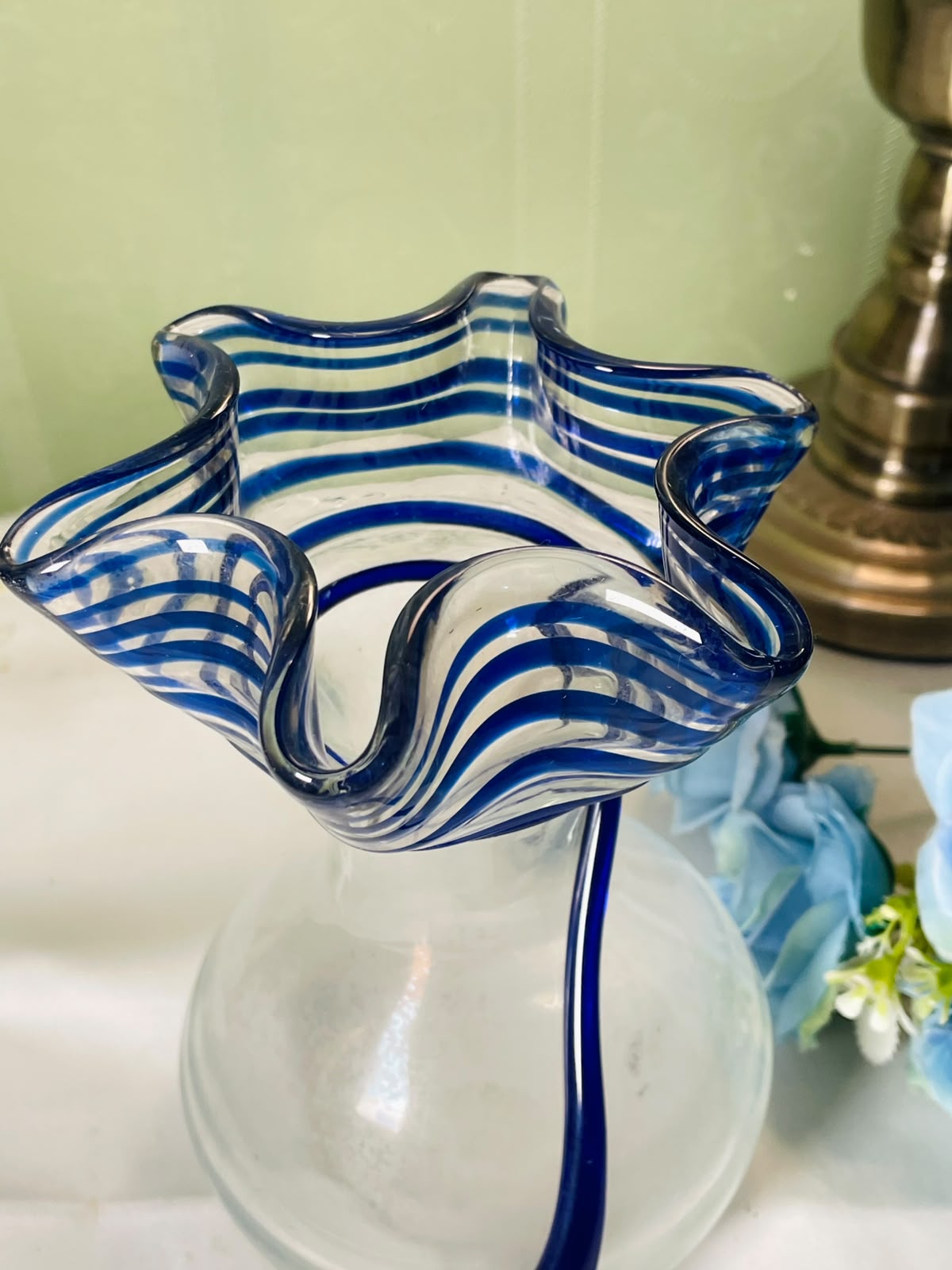 Vintage Blue Swirl Ruffle Art Glass Vase 18 cm