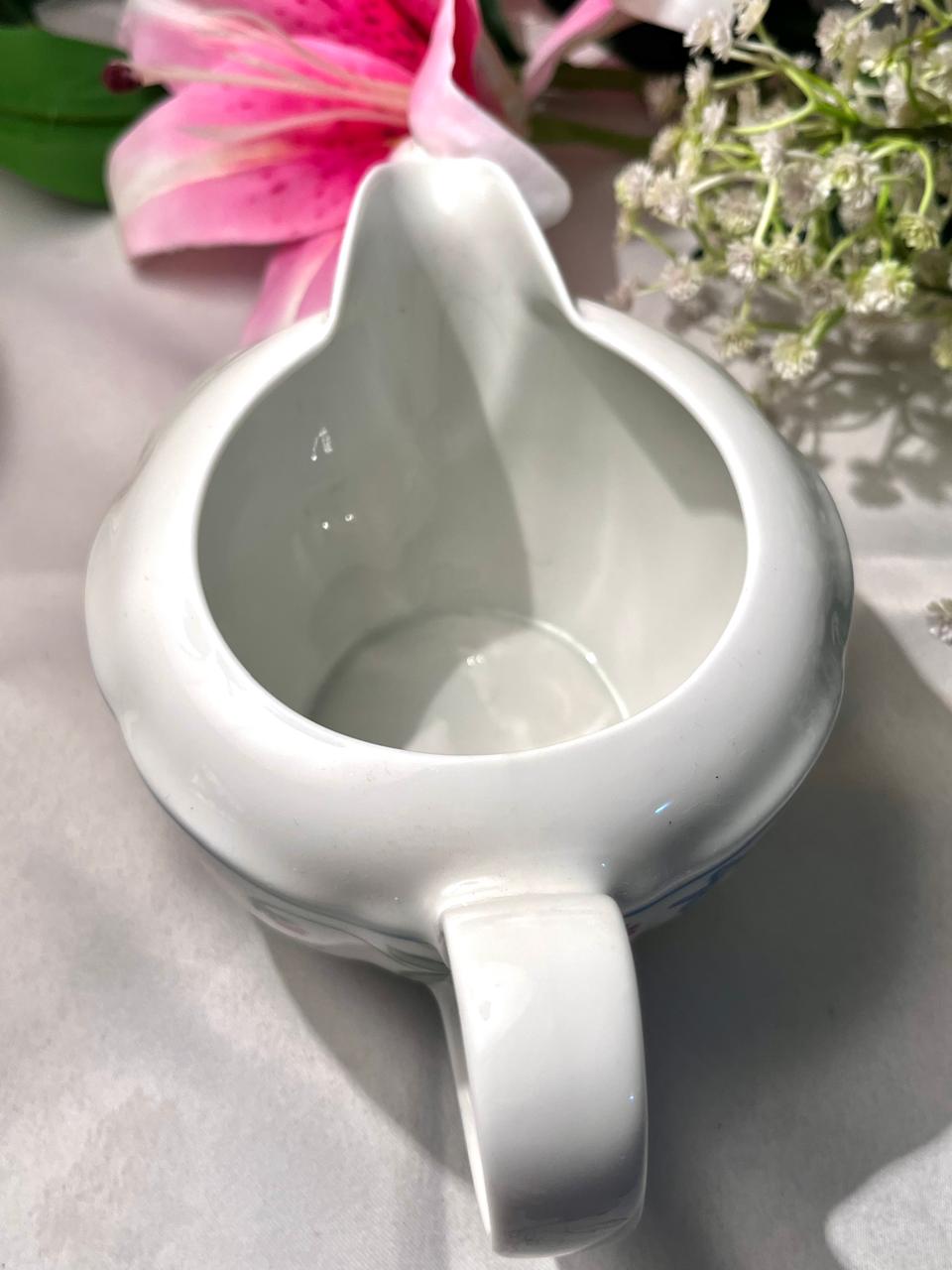 White Ceramic Gravy Boat Serving Jug 7.5 Inch