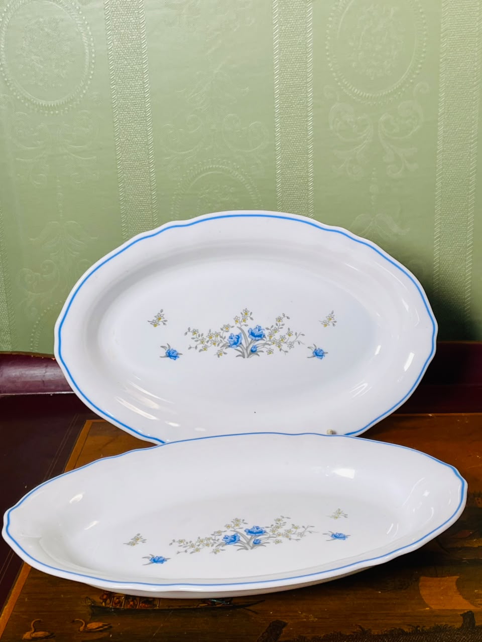 Vintage Blue Floral Scalloped Serving Plater – Set of 2, 9"