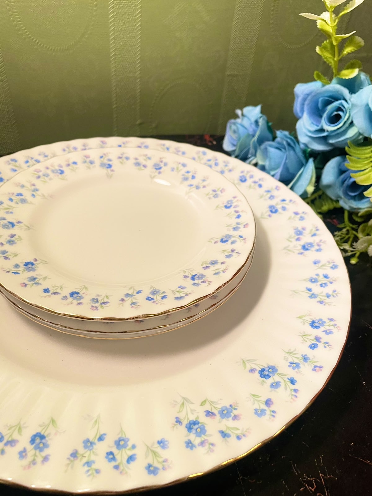 Royal Albert Memory Lane Dessert Plate Set & Platter