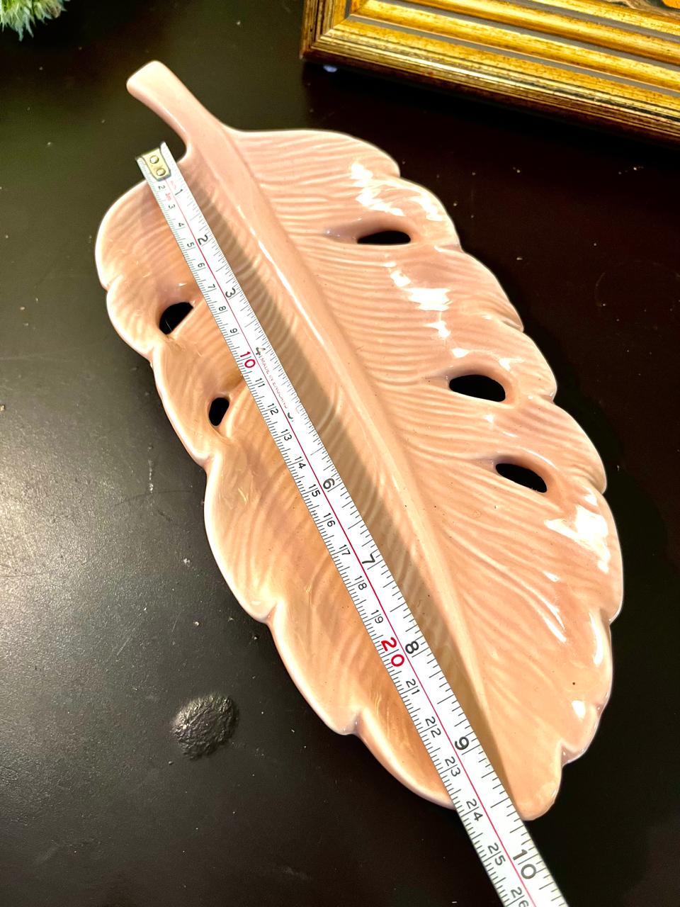 10 Inch Pink Ceramic Leaf Serving Platter – Tropical Decor Tray