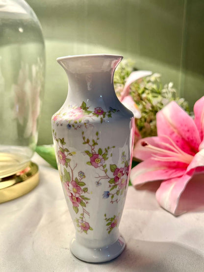 Vintage Floral Porcelain Bud Vase – Pink Blossom Pattern – Approx. 15cm