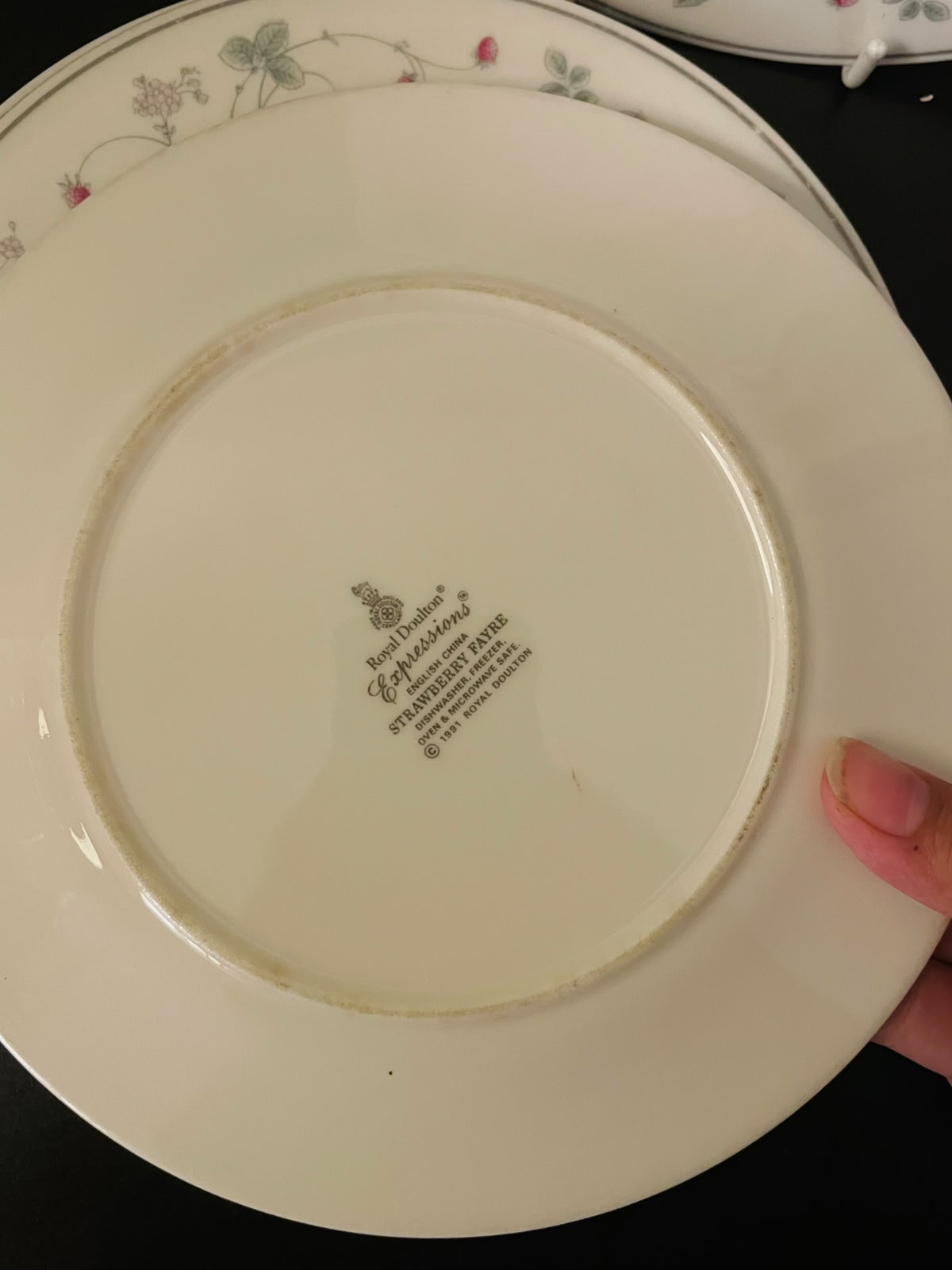 Royal Doulton Expressions Strawberry Fare Side Plates Set of 4