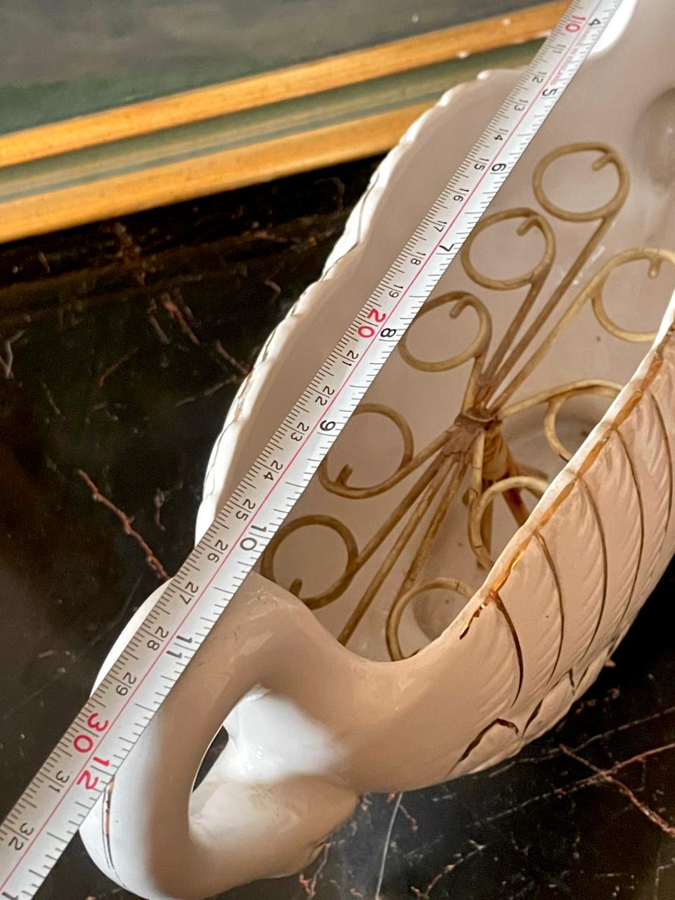 Vintage White Swan Centerpiece Planter / Vase with Gold Trim – Ceramic