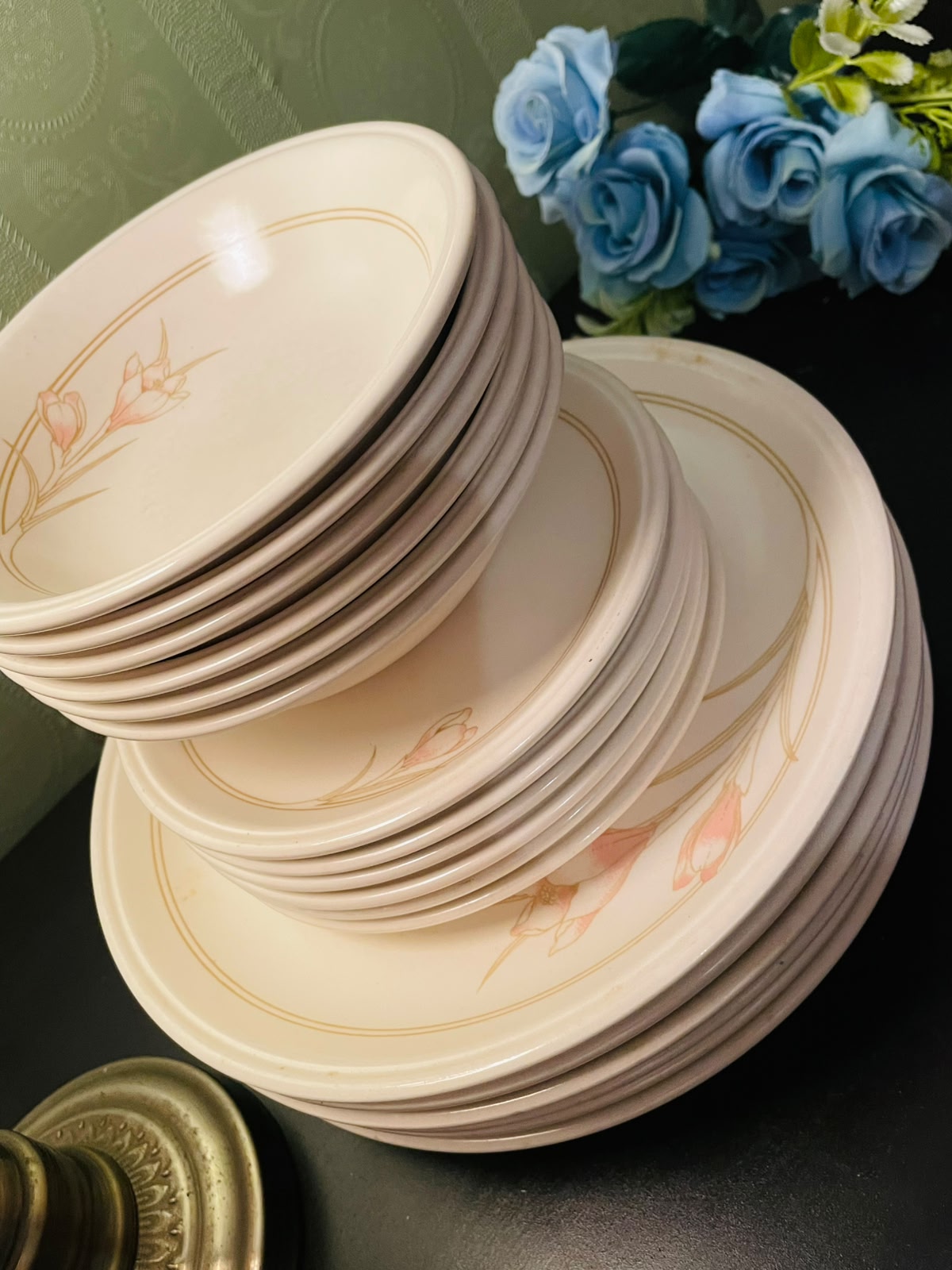 18 pcs Biltons England Floral Dinnerware Set for 6 Persons