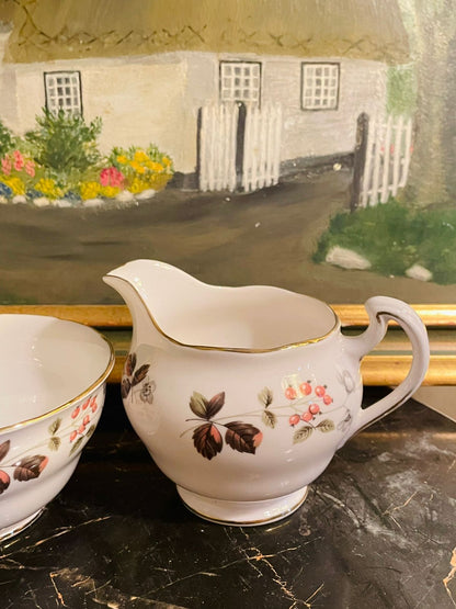 Wedgwood Hathaway Rose Creamer & Sugar Bowl – Fine Bone China England
