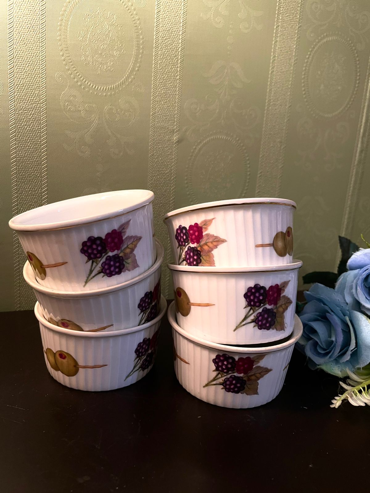 Royal Worcester Evesham Ramekin Dishes Set of 6
