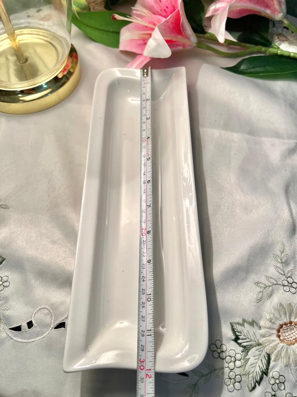 Dunelm Hotel Chelsea White Rectangular Serving Platter – 30 cm Porcelain Plater