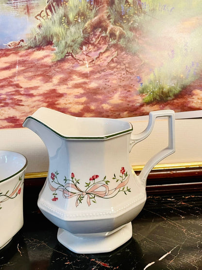 Johnson Bros Eternal Beau Milk Jug & Sugar Bowl Set – England