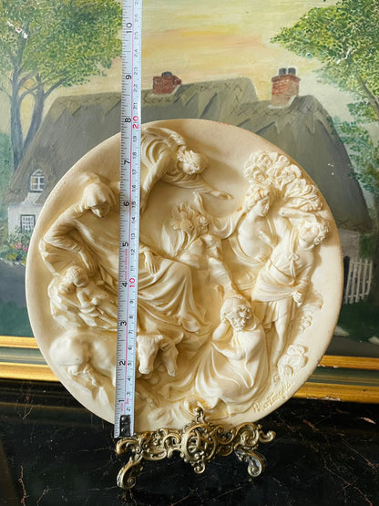 “Holy Family & Angels” Classical Relief Wall Plaque – Round Art Sculpture | Made in England