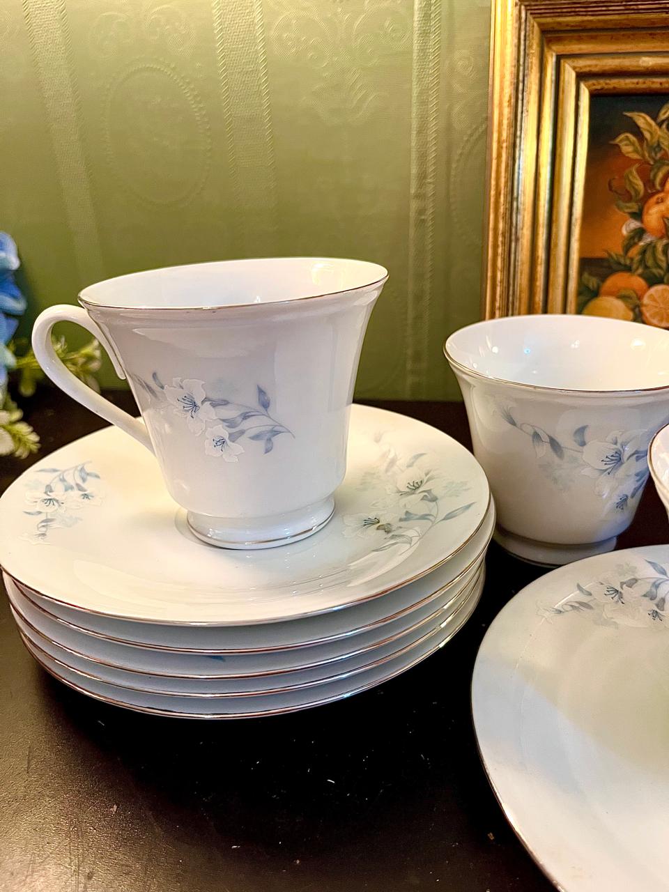 Vintage Blue Floral Porcelain Tea Set – 5 Cups & Saucers