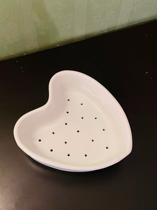 Apilco France White Porcelain Heart Drainer Dish 7 Inch