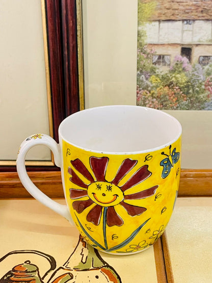 Rose of England Happy Flower Mug – Bone China – Bright Yellow