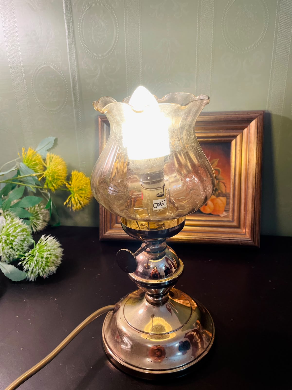 Vintage Hurricane Table Lamp 10 Inch Glass Shade Bedside Lamp