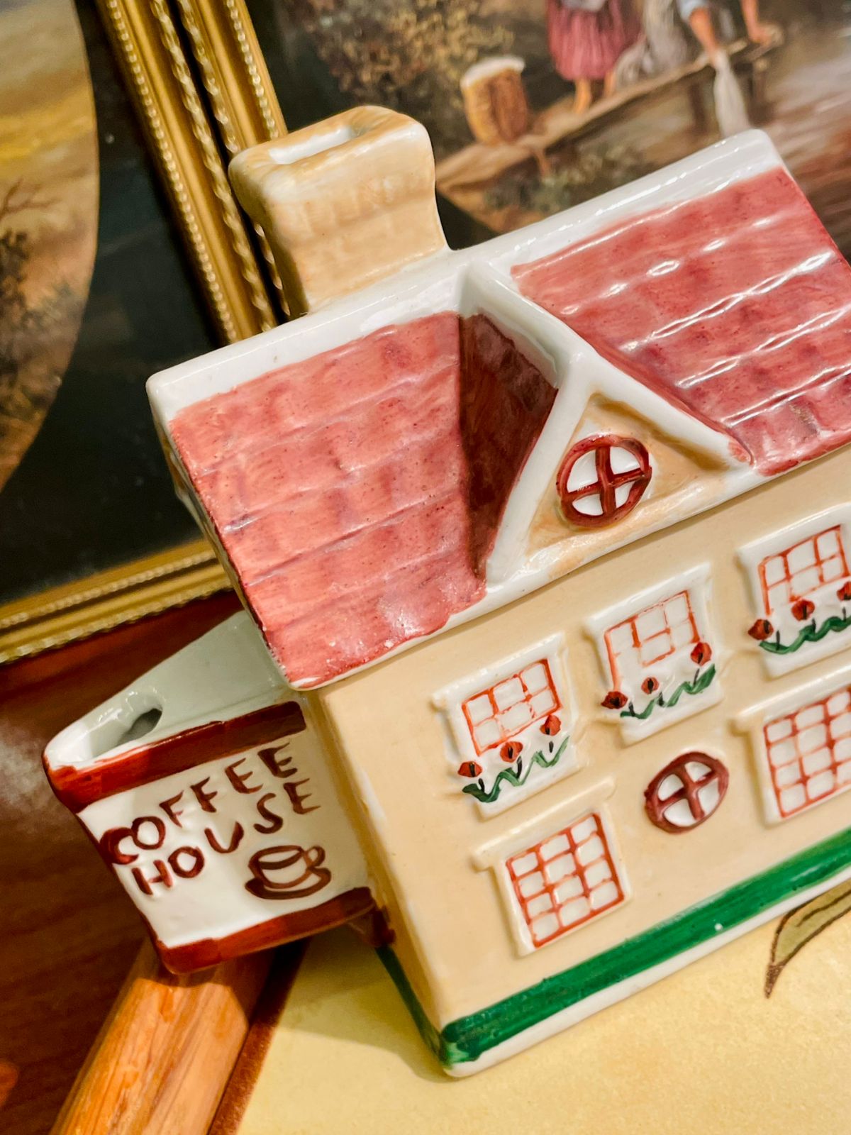 Vintage House-Shaped Coffee Pot – Hand-Painted Cottage Café Design