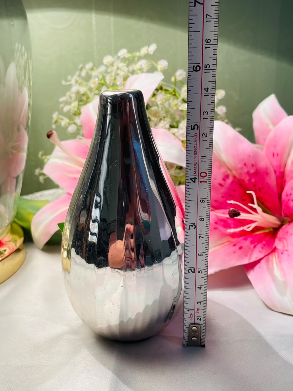 Silver-Tone Teardrop Decorative Vase Approx. 14 cm
