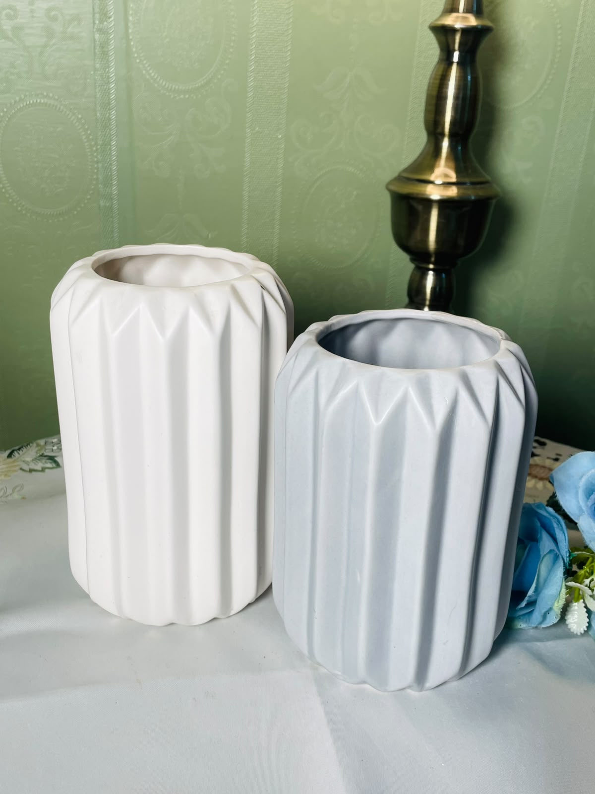 White Ribbed Ceramic Vases 2-Piece Set 16 & 14 cm
