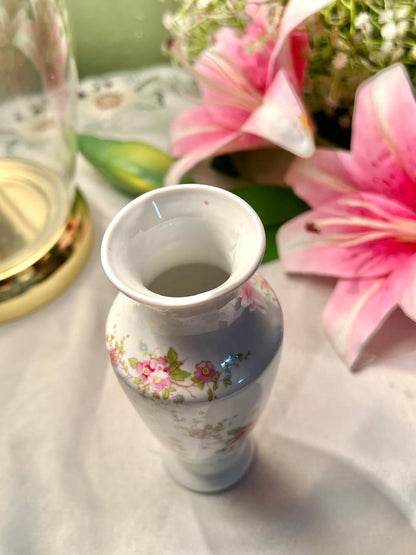 Vintage Floral Porcelain Bud Vase – Pink Blossom Pattern – Approx. 15cm