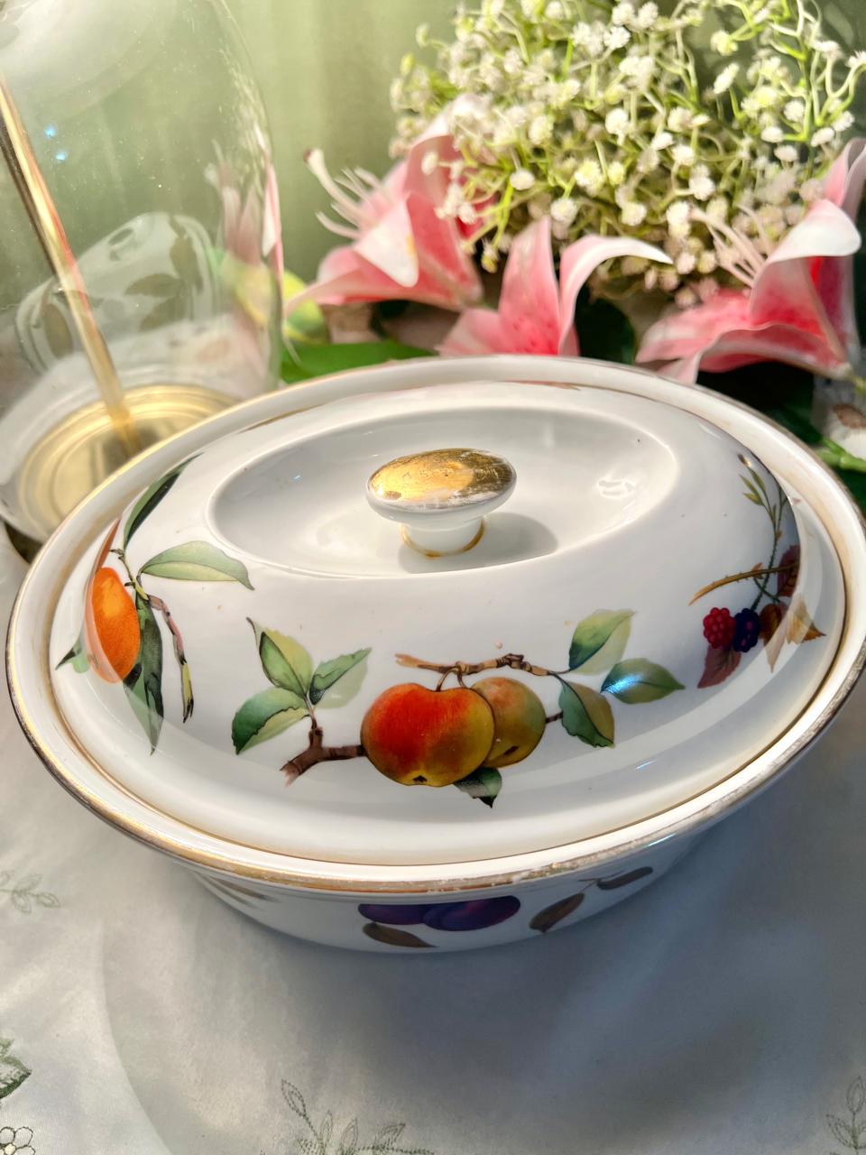 Royal Worcester Evesham Oven-Safe Casserole Dish 25cm