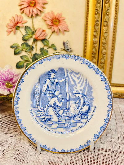 Vintage Blue White Porcelain Decor Plate 4in Royal Scene Gold Rim