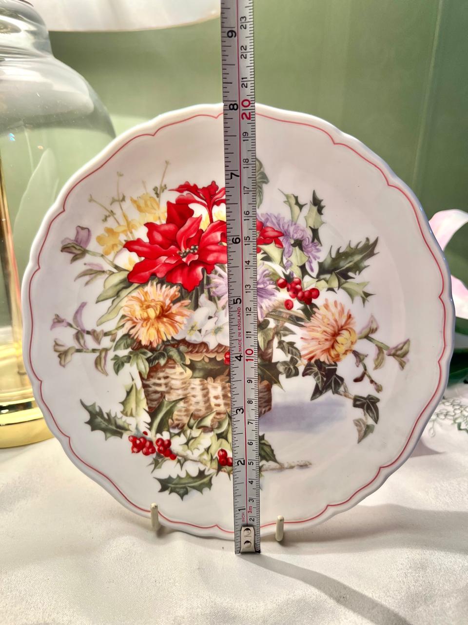 Royal Doulton Seasons Flowers Winter Bone China Plate 20cm