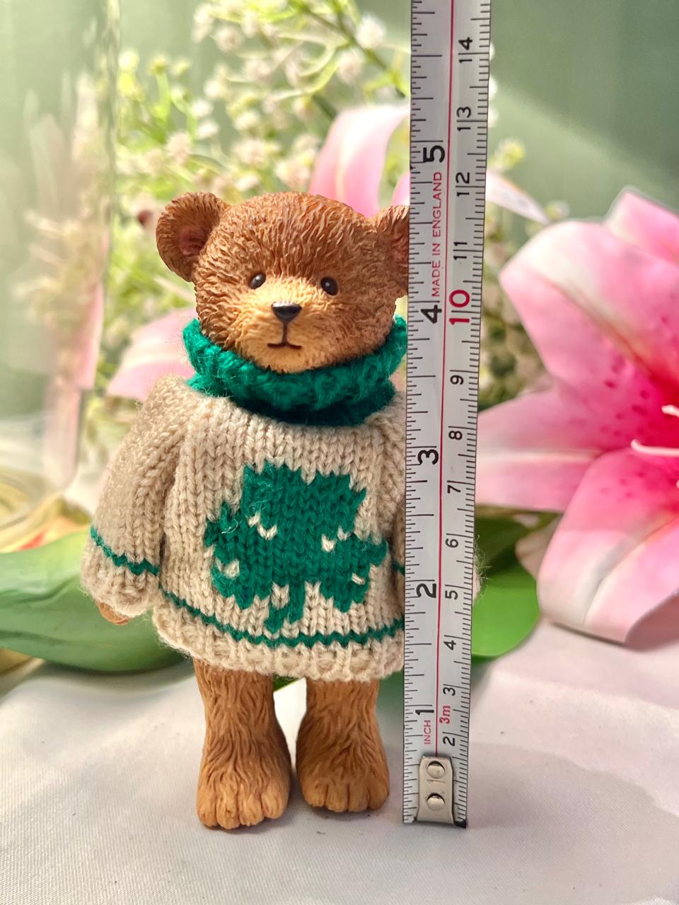 Teddy Bear Figurine in Knitted Christmas Tree Sweater – Approx. 11 cm