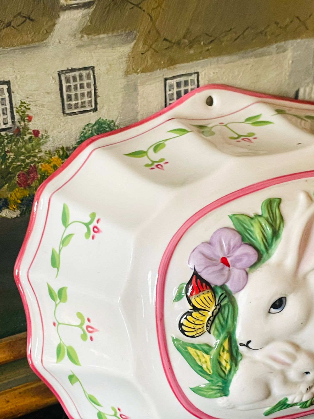 Le Cordon Bleu x The Franklin Mint 1986 – “Mother & Baby Rabbit” 3D Relief Wall Plaque Ceramic