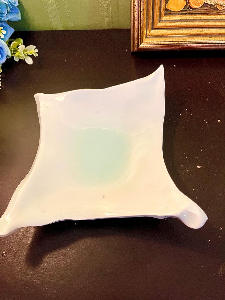 Vintage White Sculptural Ceramic Serving Bowl – 7 Inch