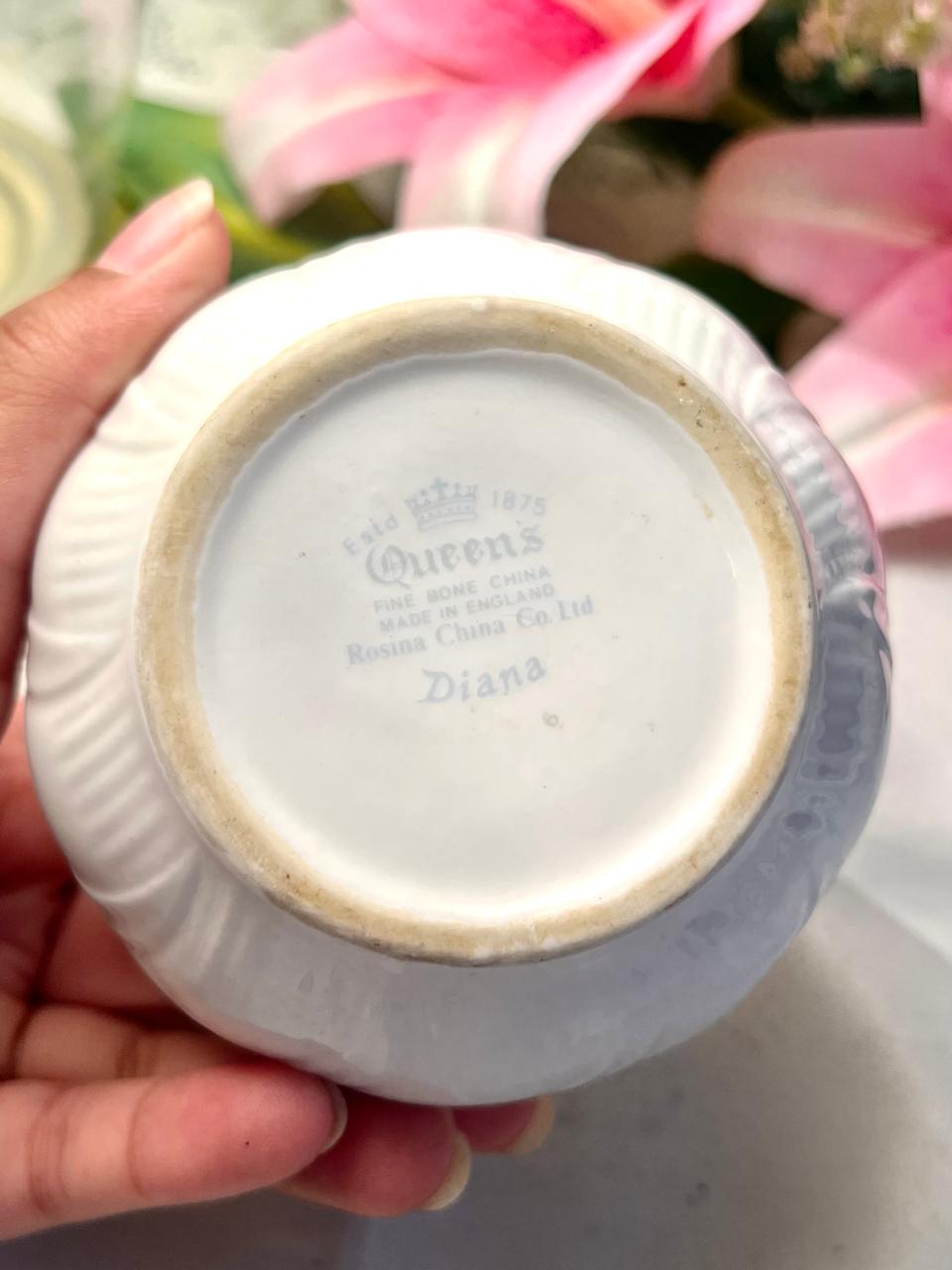 Vintage Queen’s Rosina Diana Fine Bone China Floral Sugar Bowl Approx. 8 cm
