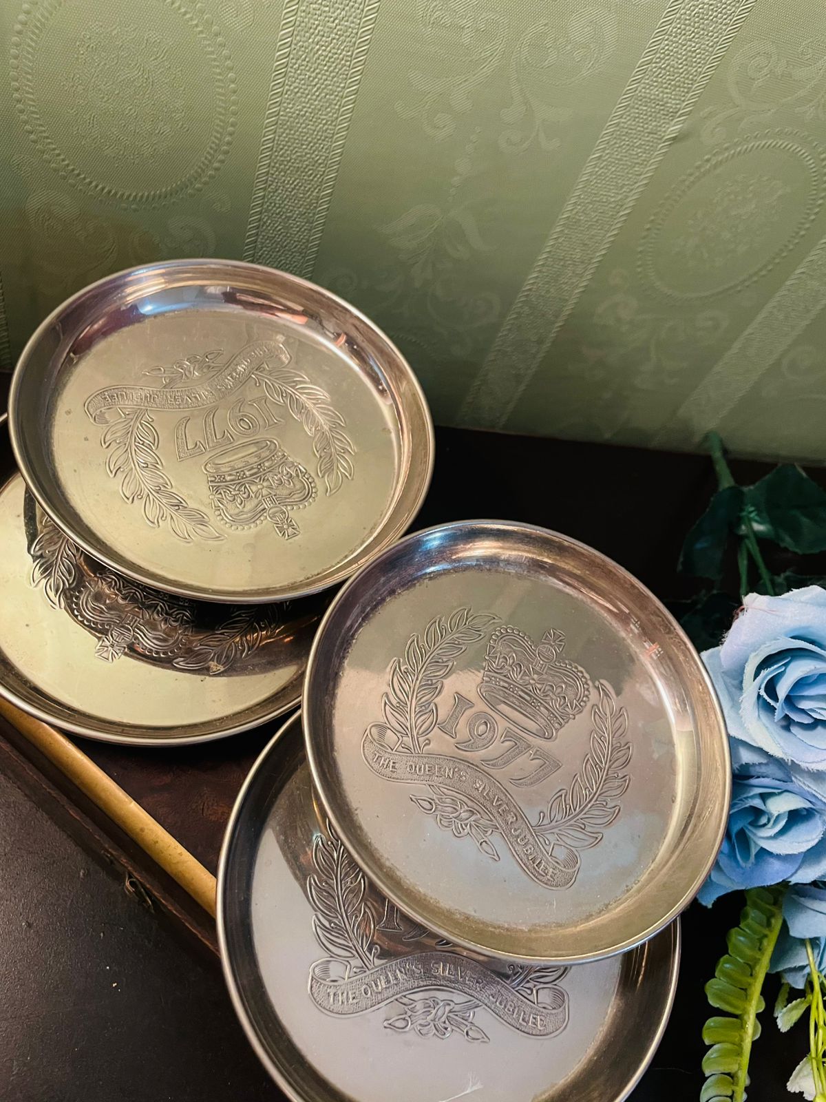 1977 Queen’s Silver Jubilee Coasters Set 5 Inch