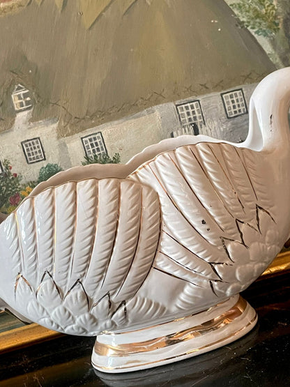 Vintage White Swan Centerpiece Planter / Vase with Gold Trim – Ceramic